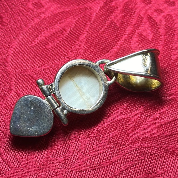 ❤️HOST PICK❤️ Labourite & Pearl Long 925 Stamped Pendant NWOT - Picture 8 of 8